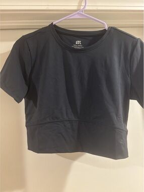 JoyLab Cropped Fit Short Sleeve Tee Black Moisture Wicking Top Women’s M NWT